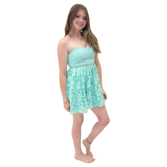 Strapless Turquoise Lace Cocktail Short Dress - Picture 5 of 5